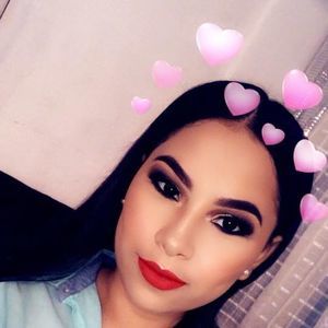 Meet your Posher, Reyna